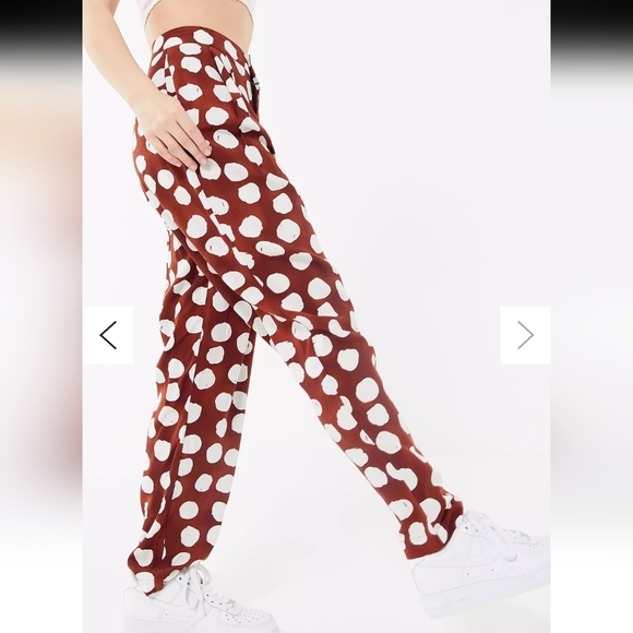 Urban Outfitters Pants - Urban Outfitters brown motif white spots pant trousers size 0 NWT